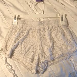 White lace shorts